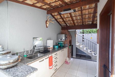 Casa à venda com 500m², 4 quartos e 6 vagas Casa à venda com 500m², 4 quartos e 6 vagasChurrasqueira