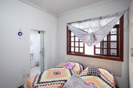 Casa à venda com 500m², 4 quartos e 6 vagas Casa à venda com 500m², 4 quartos e 6 vagasSuíte 2