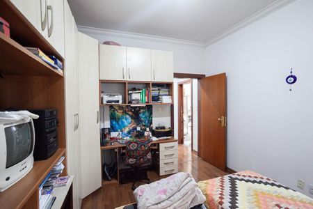 Casa à venda com 500m², 4 quartos e 6 vagas Casa à venda com 500m², 4 quartos e 6 vagasSuíte 2