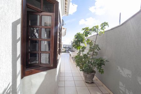Varanda de casa à venda com 4 quartos, 500m² em Paquetá, Belo Horizonte
