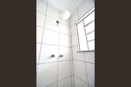 Casa de condomínio para alugar com 160m², 2 quartos e sem vagaBanheiro 