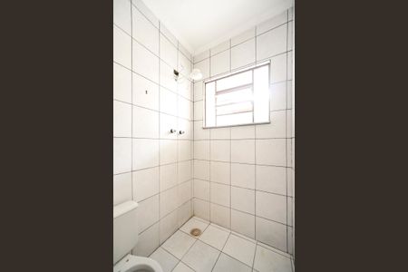 Casa de condomínio para alugar com 160m², 2 quartos e sem vagaBanheiro 