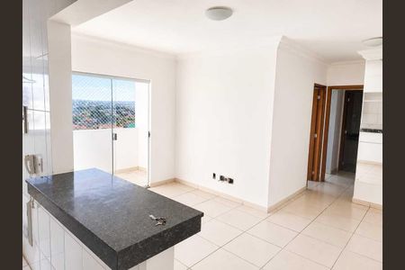 Apartamento para alugar com 62m², 2 quartos e 1 vagaSala