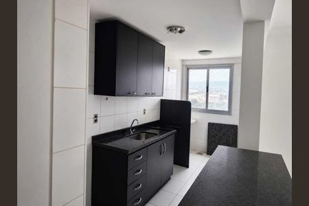 Cozinha de apartamento para alugar com 2 quartos, 62m² em Setor Candida de Morais, Goiânia