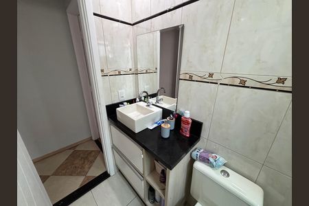 Apartamento à venda com 49m², 2 quartos e 1 vaga Apartamento à venda com 49m², 2 quartos e 1 vagaBanheiro