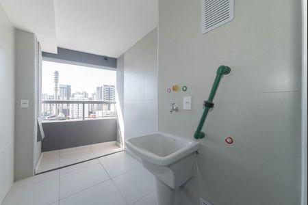 Apartamento para alugar com 180m², 4 quartos e 3 vagas Apartamento para alugar com 180m², 4 quartos e 3 vagasLavanderia