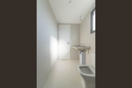Apartamento para alugar com 180m², 4 quartos e 3 vagas Apartamento para alugar com 180m², 4 quartos e 3 vagasBanheiro da Suíte 2
