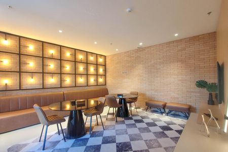 Apartamento para alugar com 180m², 4 quartos e 3 vagas Apartamento para alugar com 180m², 4 quartos e 3 vagasArea Comum
