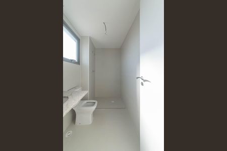 Apartamento para alugar com 180m², 4 quartos e 3 vagas Apartamento para alugar com 180m², 4 quartos e 3 vagasBanheiro da Suíte 2