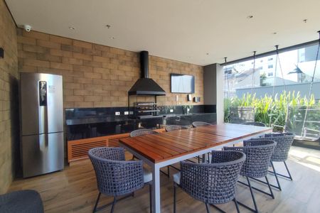 Apartamento para alugar com 180m², 4 quartos e 3 vagas Apartamento para alugar com 180m², 4 quartos e 3 vagasArea Comum