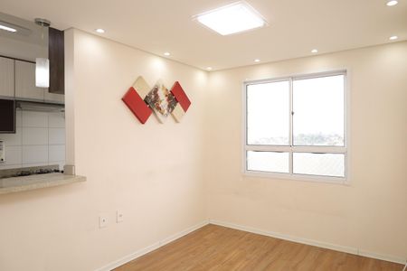 Sala de apartamento para alugar com 2 quartos, 47m² em Colônia (zona Leste), São Paulo