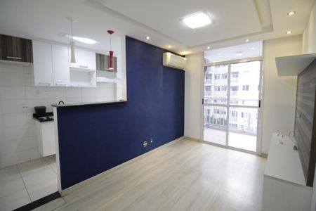 Sala de apartamento para alugar com 2 quartos, 49m² em Anil, Rio de Janeiro