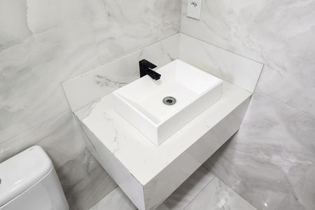 Apartamento à venda com 45m², 2 quartos e sem vagaBanheiro 