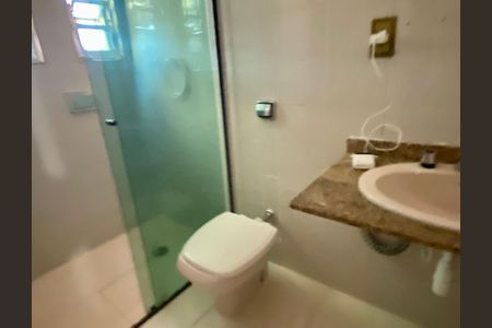 Casa à venda com 108m², 2 quartos e 2 vagas