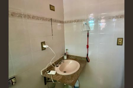 Casa à venda com 108m², 2 quartos e 2 vagas