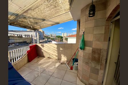 Casa à venda com 108m², 2 quartos e 2 vagas