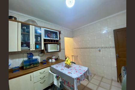 Casa à venda com 108m², 2 quartos e 2 vagas