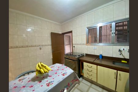 Casa à venda com 108m², 2 quartos e 2 vagas