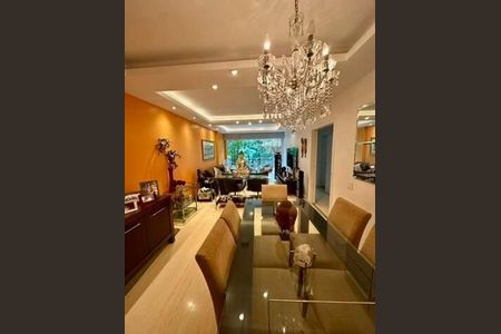 Apartamento à venda com 138m², 4 quartos e 3 vagas