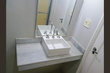 Apartamento à venda com 72m², 2 quartos e sem vaga