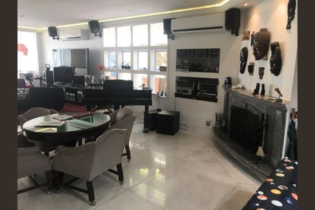 Casa de Condomínio à venda com 6 quartos, 620m² em Residencial Quatro (Alphaville), Santana de Parnaíba