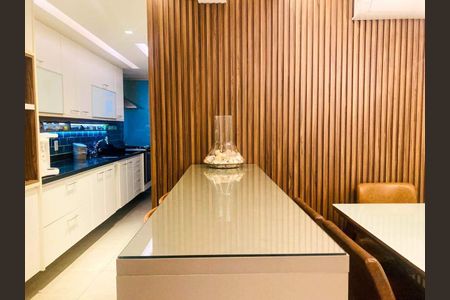 Apartamento à venda com 111m², 3 quartos e 2 vagas