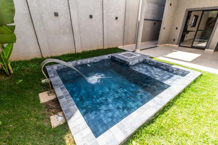 Casa à venda com 126m², 3 quartos e 2 vagas Casa à venda com 126m², 3 quartos e 2 vagasPiscina