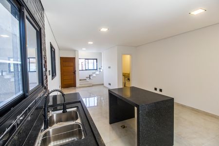 Casa à venda com 126m², 3 quartos e 2 vagas Casa à venda com 126m², 3 quartos e 2 vagasCozinha