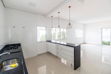 Casa de condomínio para alugar com 223m², 3 quartos e 6 vagas Casa de condomínio para alugar com 223m², 3 quartos e 6 vagasCozinha