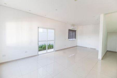 Sala  de casa de condomínio para alugar com 3 quartos, 223m² em Parque Sinai, Santana de Parnaíba