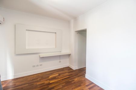 Casa de condomínio para alugar com 223m², 3 quartos e 6 vagas Casa de condomínio para alugar com 223m², 3 quartos e 6 vagasSuíte master