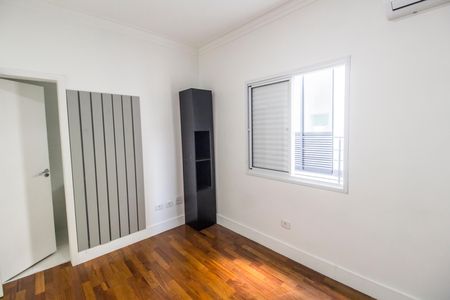 Casa de condomínio para alugar com 223m², 3 quartos e 6 vagas Casa de condomínio para alugar com 223m², 3 quartos e 6 vagasSuíte 1