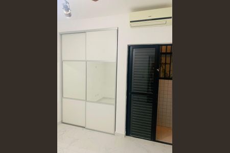 Apartamento para alugar com 100m², 2 quartos e 1 vaga Apartamento para alugar com 100m², 2 quartos e 1 vagaQuarto