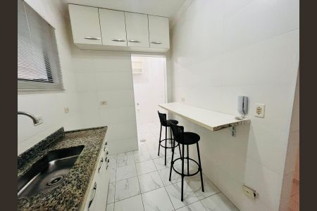 Apartamento para alugar com 100m², 2 quartos e 1 vaga Apartamento para alugar com 100m², 2 quartos e 1 vagaCozinha