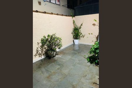 Apartamento para alugar com 100m², 2 quartos e 1 vaga Apartamento para alugar com 100m², 2 quartos e 1 vagaÁrea externa