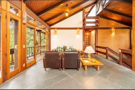 Casa para alugar com 650m², 4 quartos e 9 vagas
