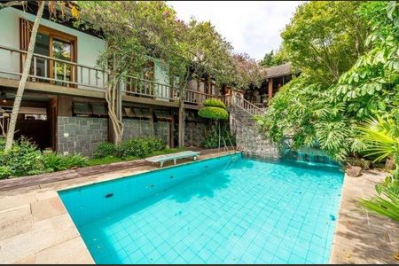 Casa para alugar com 650m², 4 quartos e 9 vagas