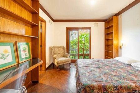 Casa para alugar com 650m², 4 quartos e 9 vagas