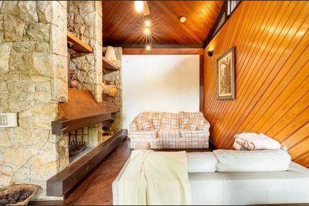 Casa para alugar com 650m², 4 quartos e 9 vagas