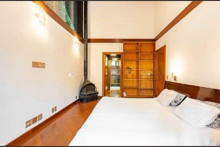 Casa para alugar com 650m², 4 quartos e 9 vagas