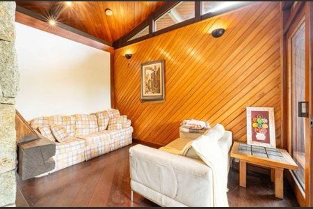 Casa para alugar com 650m², 4 quartos e 9 vagas
