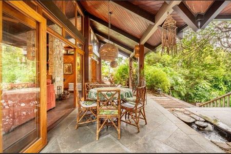 Casa para alugar com 650m², 4 quartos e 9 vagas
