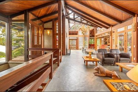Casa para alugar com 650m², 4 quartos e 9 vagas