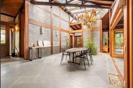 Casa para alugar com 650m², 4 quartos e 9 vagas