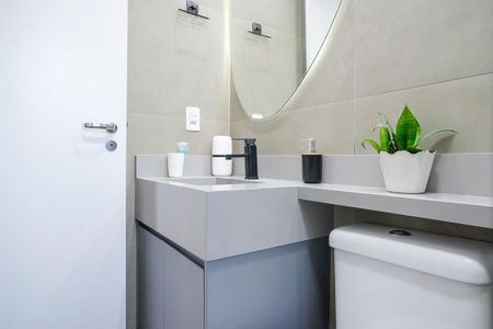 Apartamento à venda com 84m², 2 quartos e 2 vagasBanheiro da Suíte 2