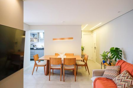 Apartamento à venda com 84m², 2 quartos e 2 vagasSala