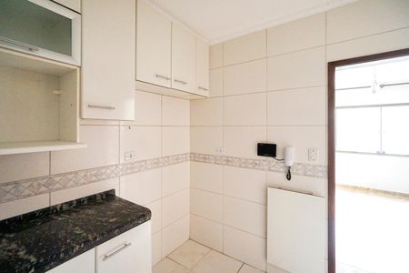 Casa de condomínio para alugar com 85m², 2 quartos e 1 vagaCozinha