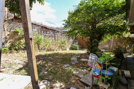 Quintal de casa à venda com 3 quartos, 570m² em Alto Caiçaras, Belo Horizonte