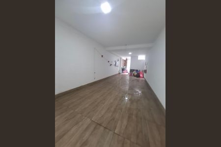 Casa de Condomínio para alugar com 3 quartos, 140m² em Vila Palmeiras, São Paulo