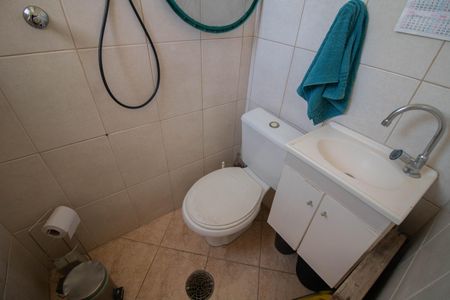 Apartamento à venda com 96m², 3 quartos e 2 vagas Apartamento à venda com 96m², 3 quartos e 2 vagasBANHEIRO DA ÁREA DE SERVIÇO